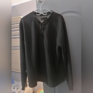 Green lined long sleeve shirt